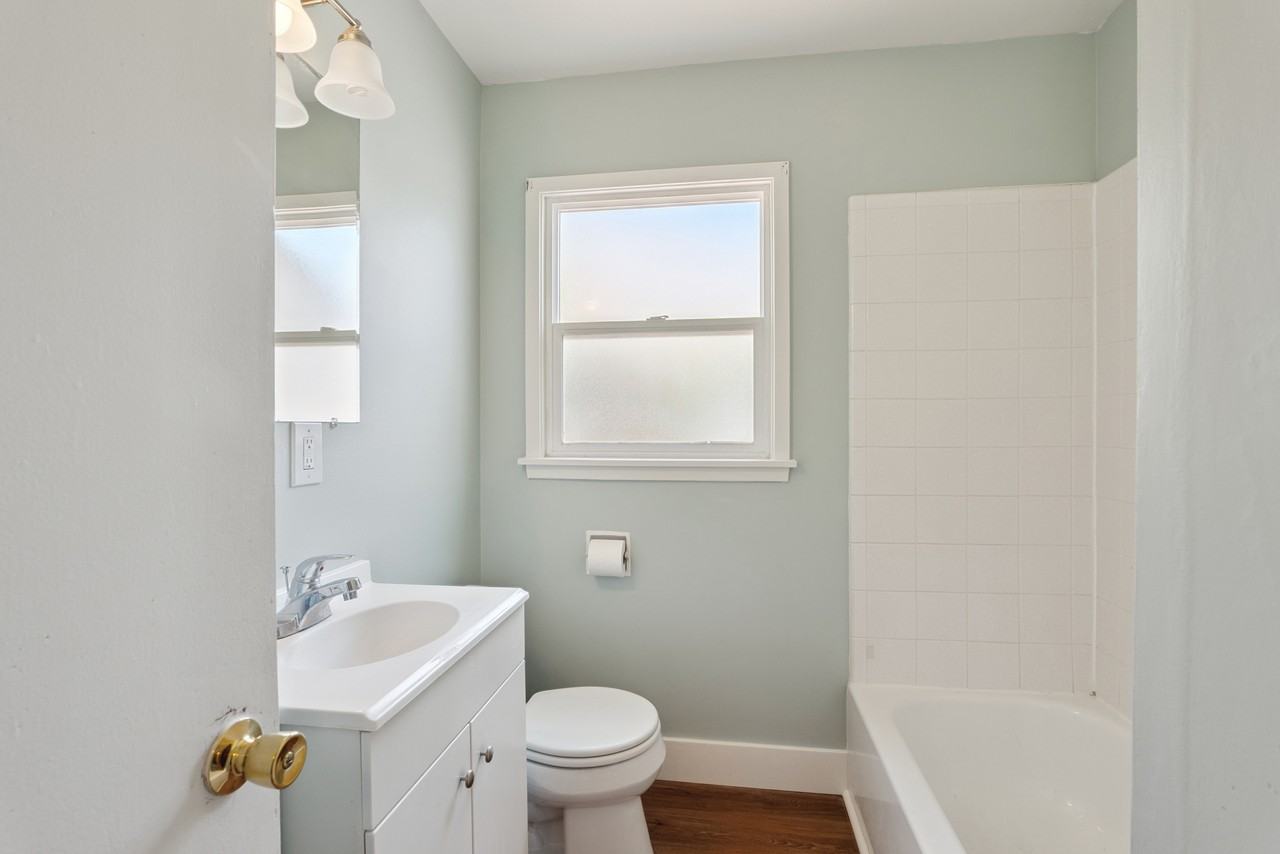 734 Taylor Ave #1 - Photo 7 of 11