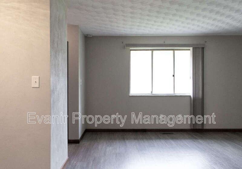 3164 Honeysuckle Dr - Photo 6 of 27