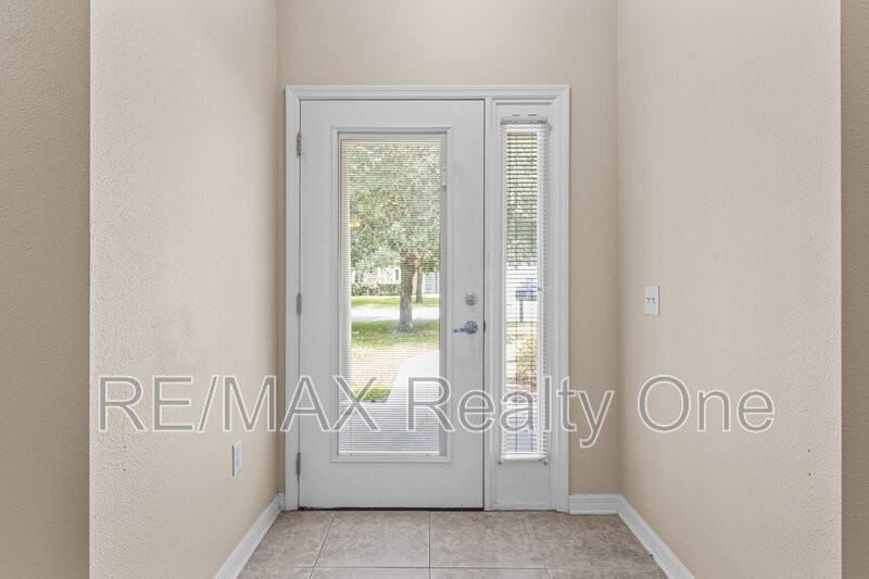 6148 N Imperial Pt - Photo 4 of 20
