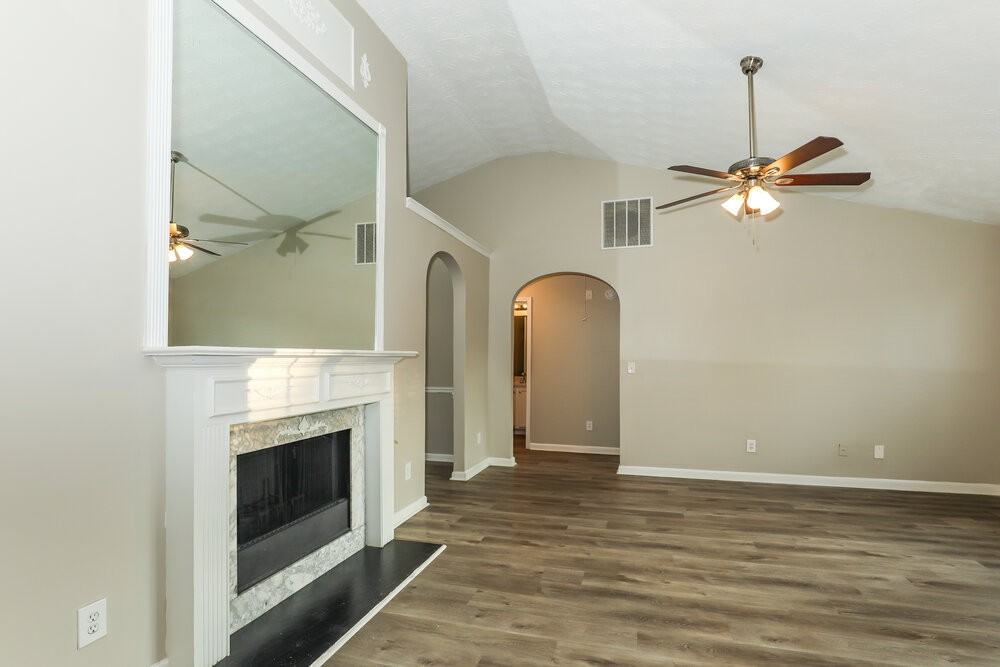 272 Grover Turner Way - Photo 5 of 17