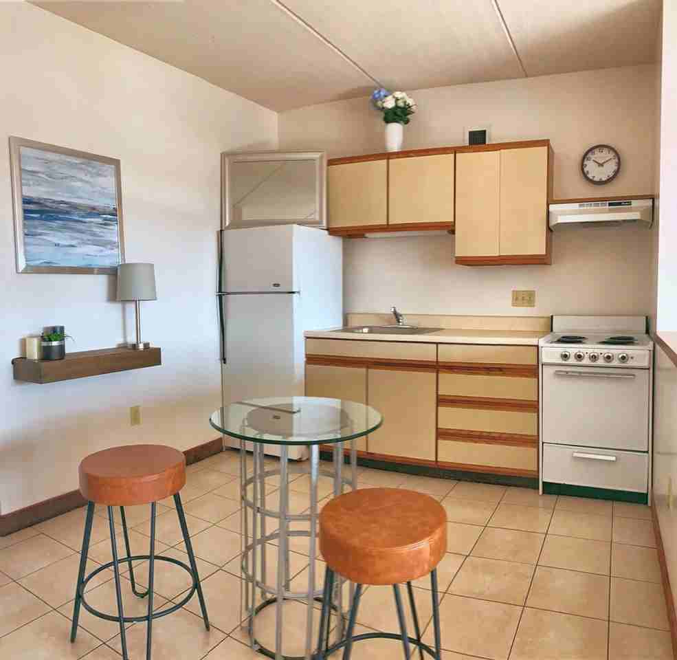 5040 W Ridge Rd #514 - Photo 7 of 9