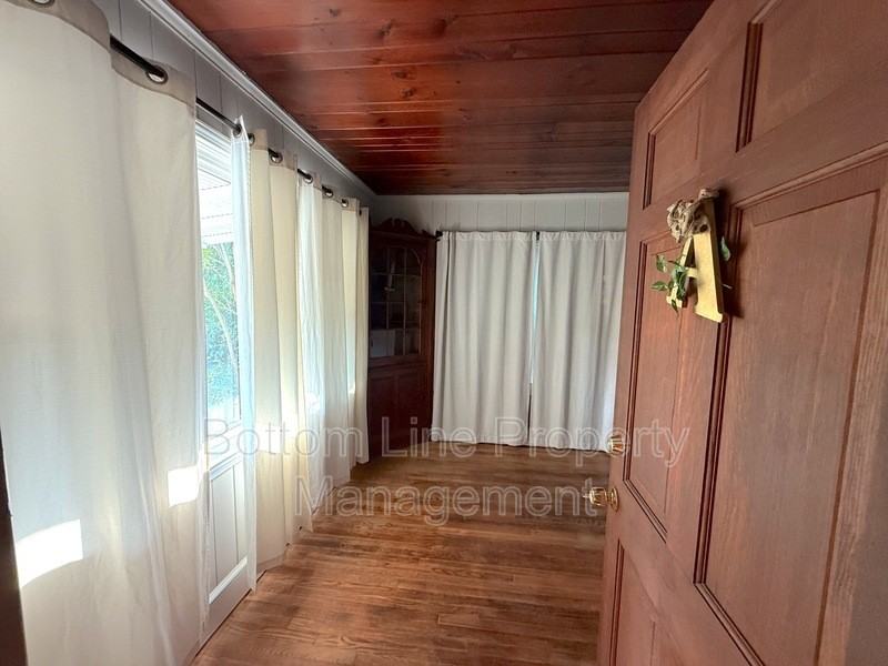 613 Charlotte Ave #A - Photo 3 of 13