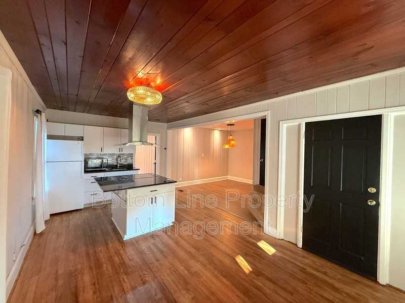 613 Charlotte Ave #A - Photo 5 of 13