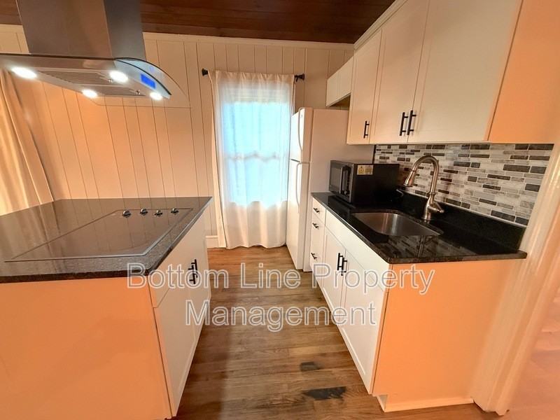 613 Charlotte Ave #A - Photo 7 of 13