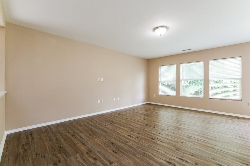 40 Norwich Dr - Photo 6 of 17