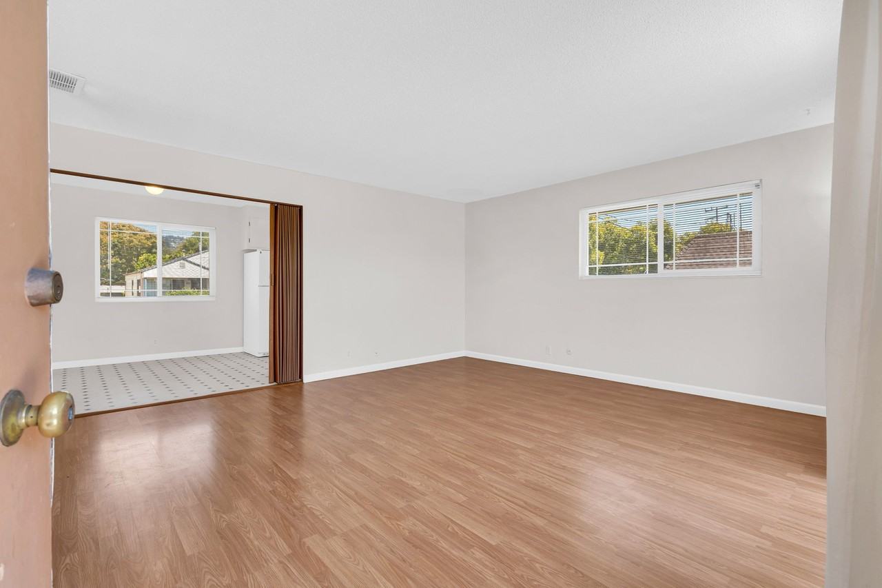 945 Kearney St #12 - Photo 7 of 46