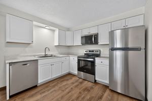 featured image of 513 Ne 8th Ave