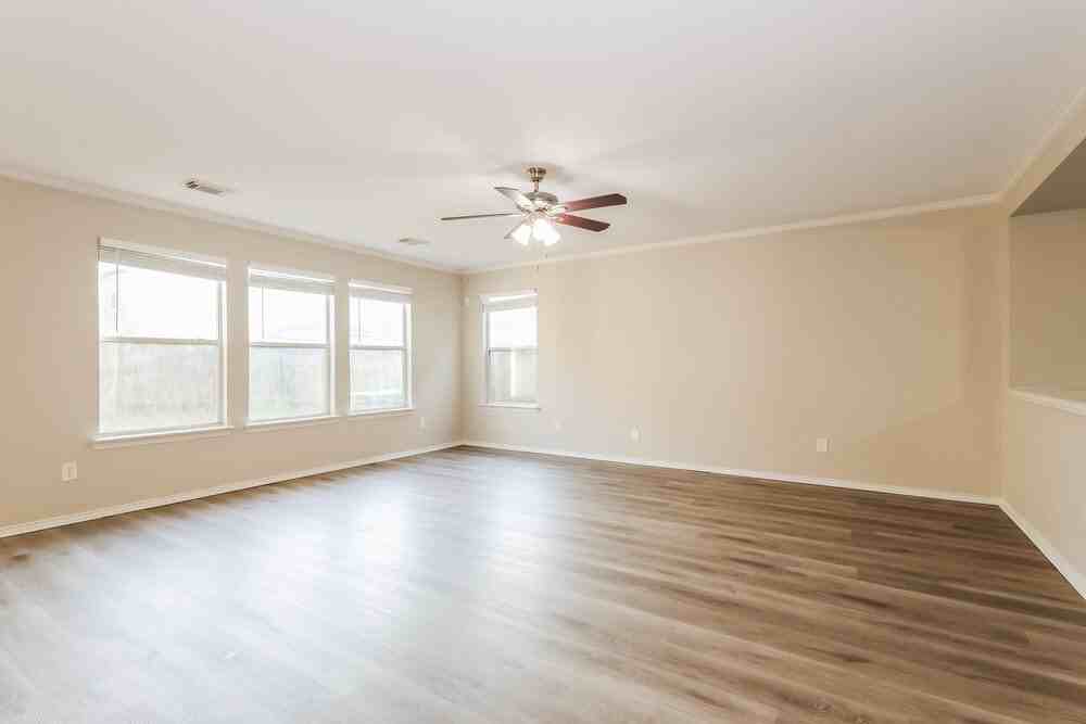 11438 Flying Geese Ln - Photo 5 of 17