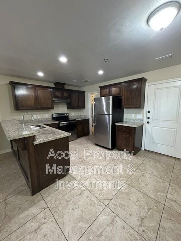 2603 E Eisenhower Ave #2 - Photo 5 of 22