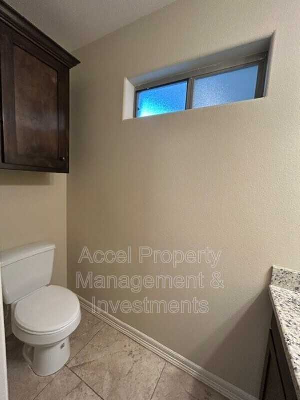 2603 E Eisenhower Ave #2 - Photo 7 of 22
