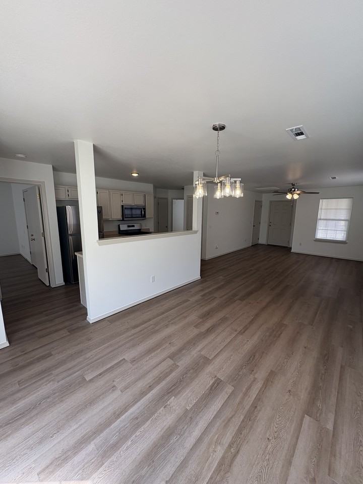 601 Cedar Brook Ct #1 - Photo 4 of 17