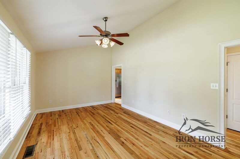 130 Mandy Dr - Photo 4 of 26
