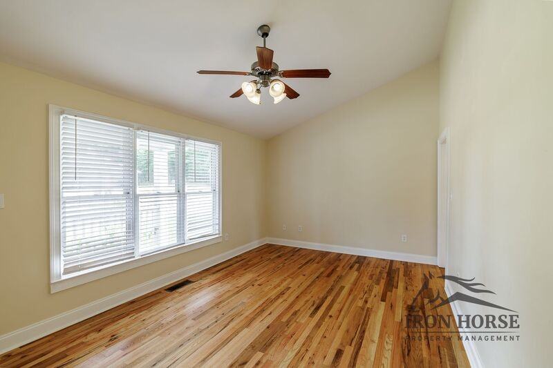 130 Mandy Dr - Photo 6 of 26