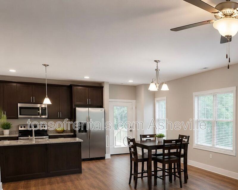 14 Cedar St - Photo 7 of 15