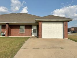 featured image of 3806 Pecos Ct