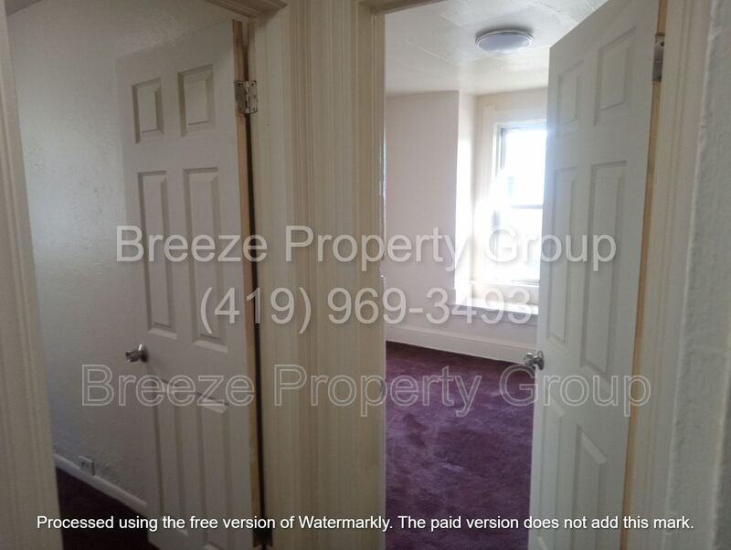 244 Knower St - Photo 7 of 10