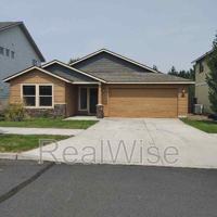 featured image of 3006 Ne Red Oak Dr