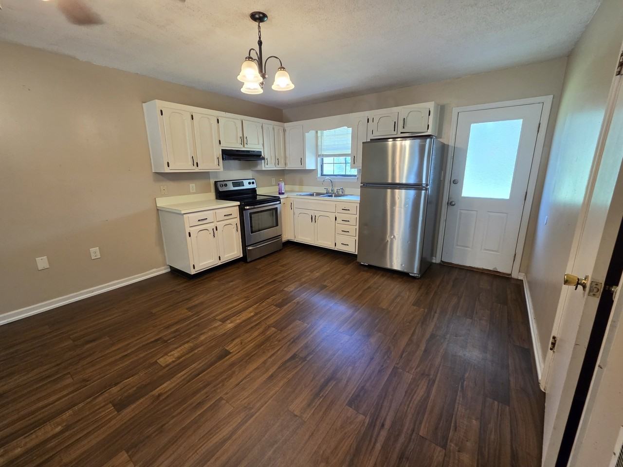 401 E Lawnwood Ave #1 - Photo 6 of 19