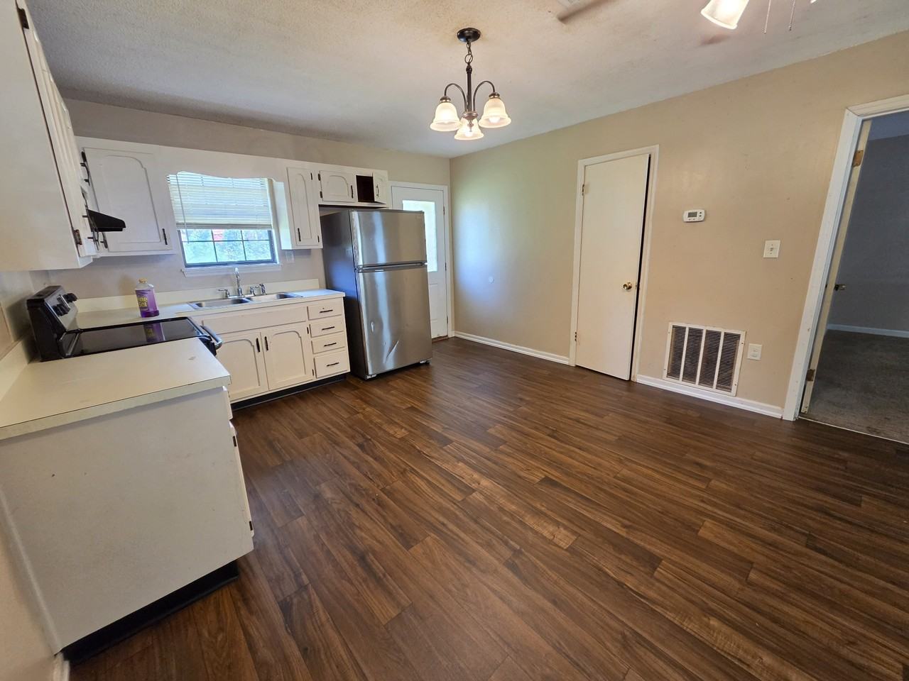 401 E Lawnwood Ave #1 - Photo 7 of 19