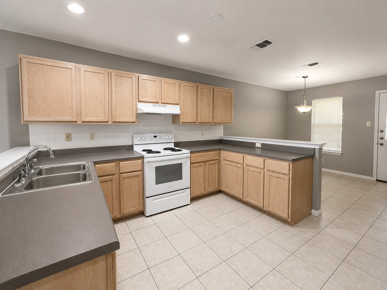 2907 Cantabrian Dr #B - Photo 3 of 11
