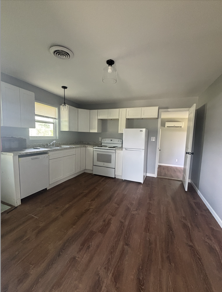 3795 W Andrew Johnson Hwy #1 - Photo 3 of 5