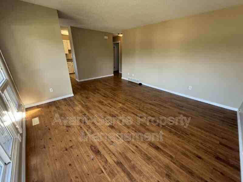 15 Garden Valley Dr - Photo 4 of 34