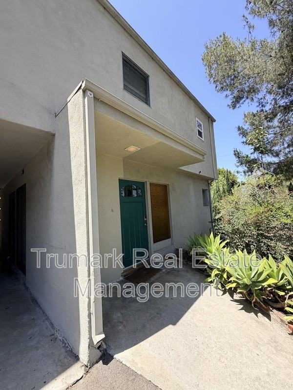 3941 Clayton Ave - Photo 2 of 22