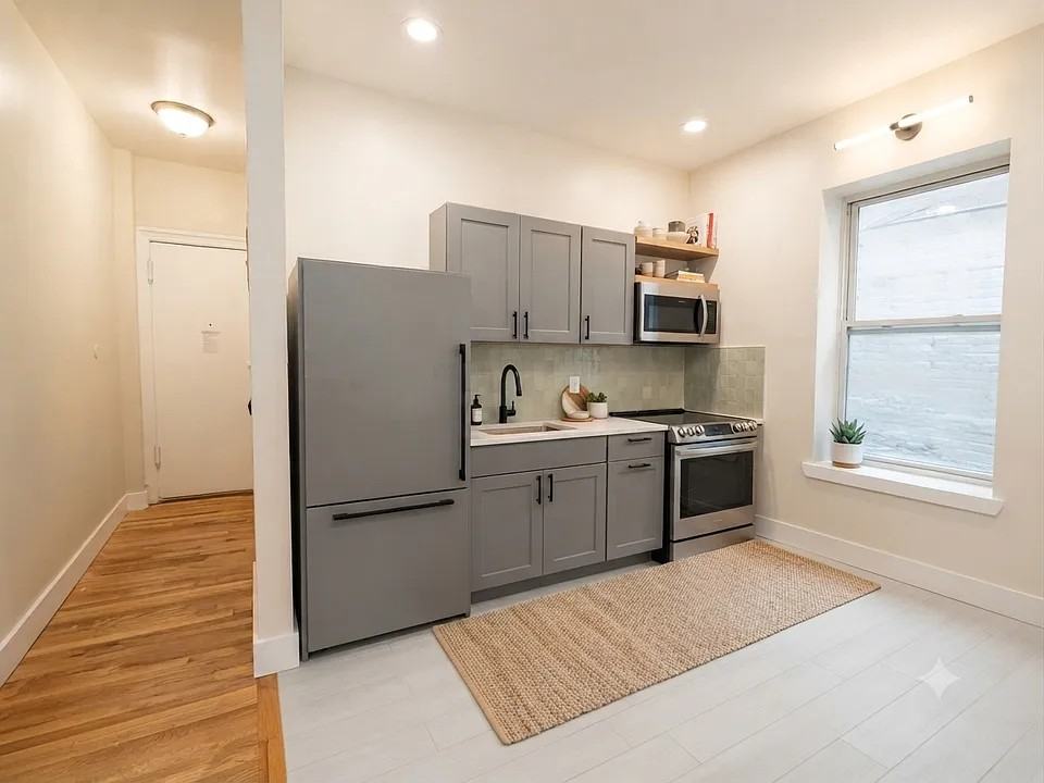 134 East 59th Street #1 - Photo 2 of 5
