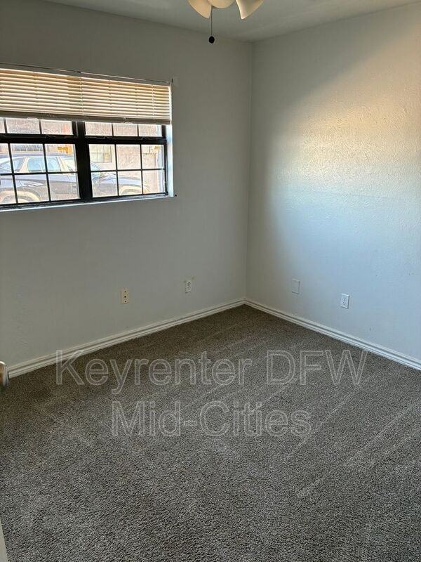 110 Franklin St #22 - Photo 6 of 7