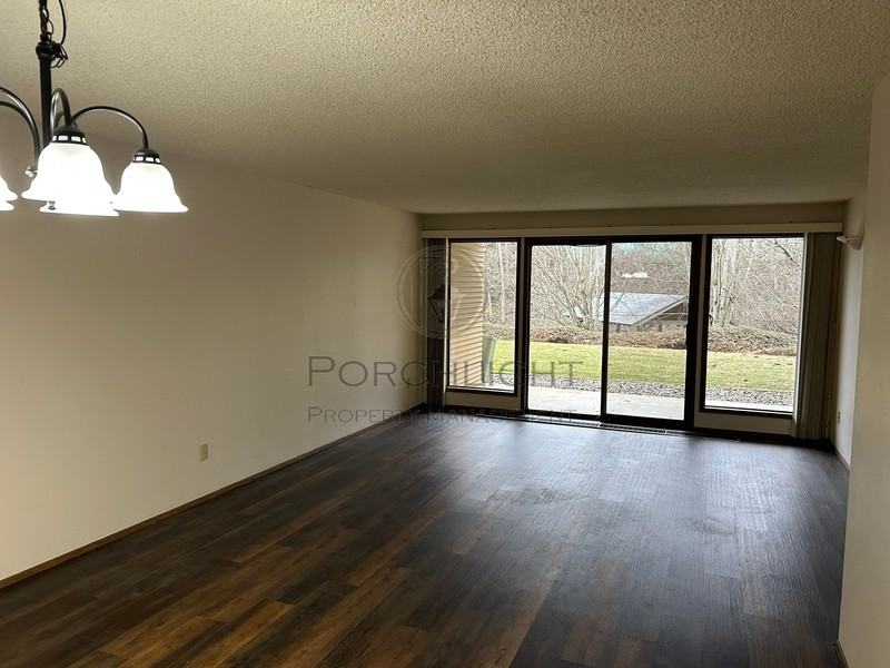 107 La Villa Dr - Photo 3 of 14