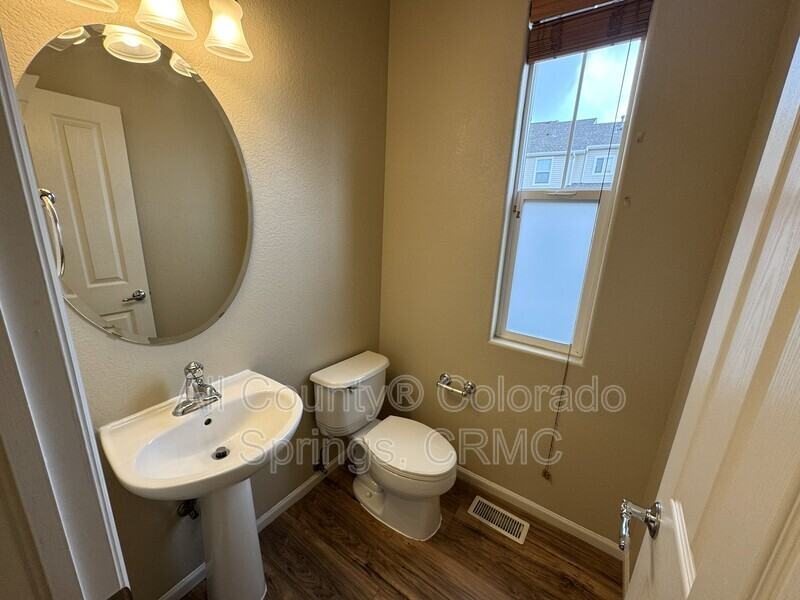 7332 Sandy Springs Pt - Photo 7 of 30