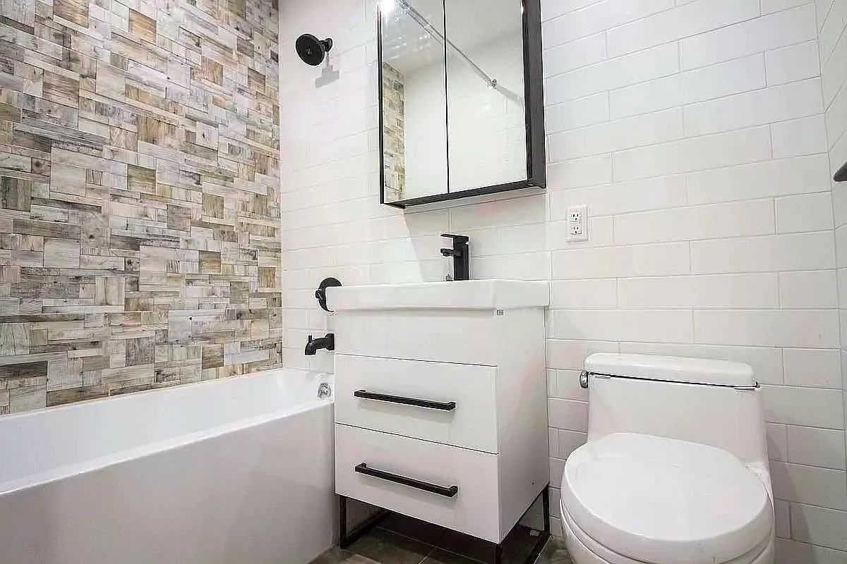 373 Howard Avenue #3 - Photo 4 of 5