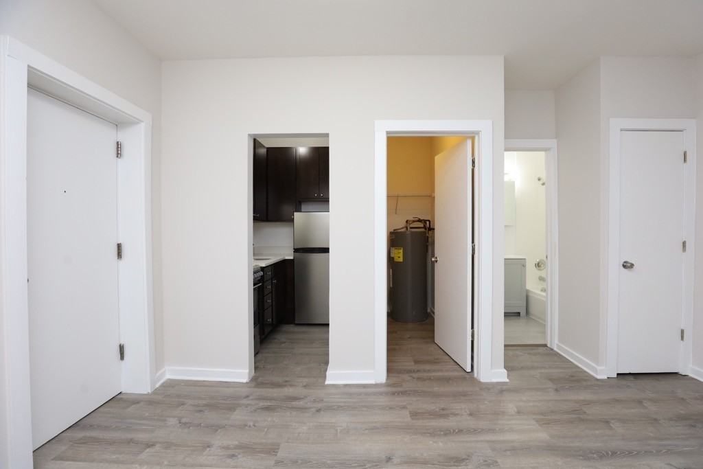 1850 N Humboldt Blvd #104 - Photo 6 of 18
