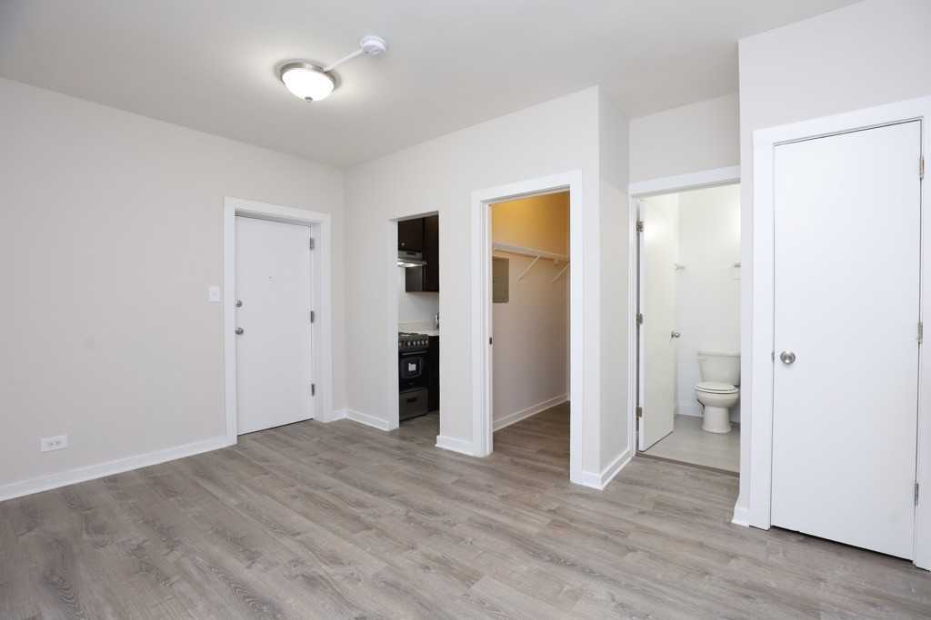 1850 N Humboldt Blvd #104 - Photo 7 of 18
