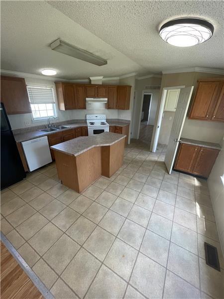 161 Cowboy Ln - Photo 4 of 14