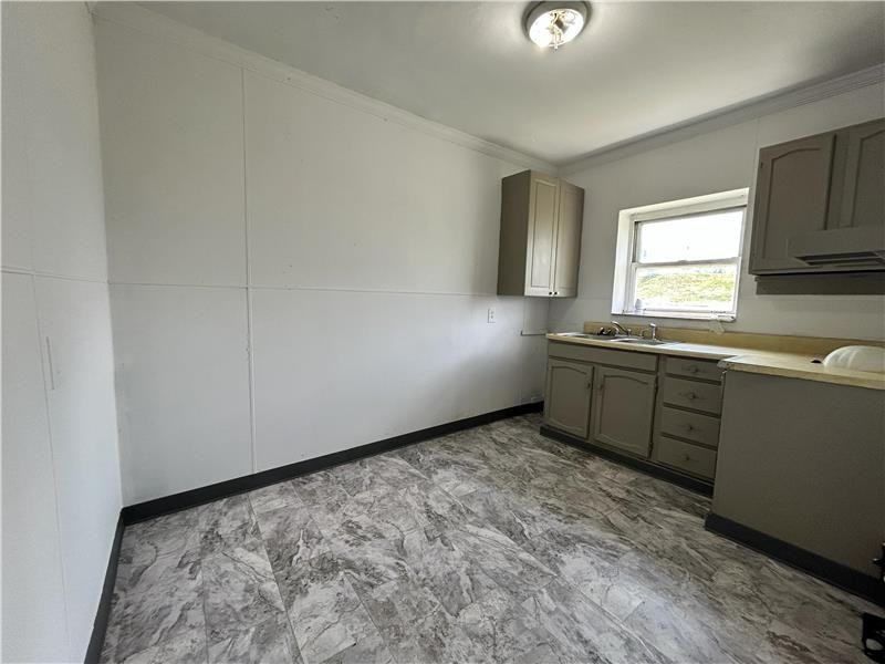 3631 Sunset Blvd #4 - Photo 5 of 10