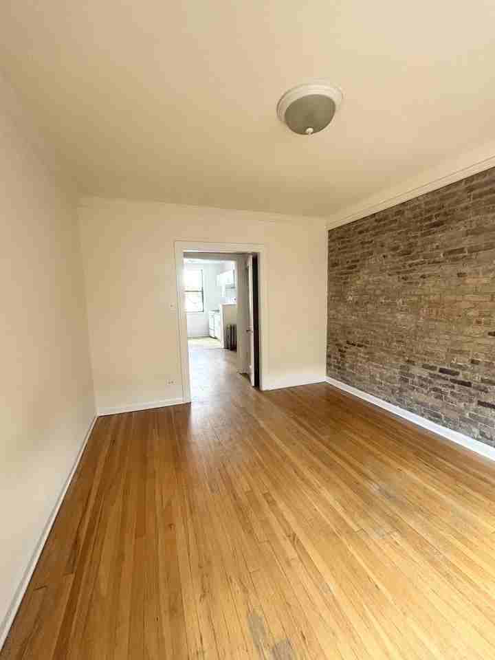 N Spaulding Ave #3B - Photo 5 of 13