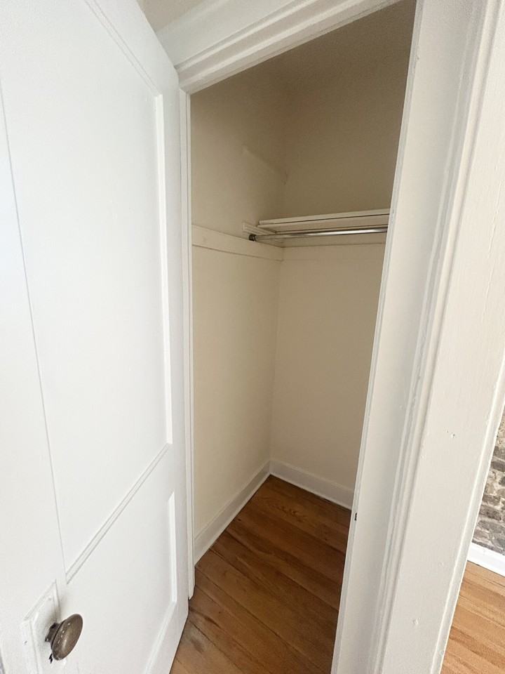 N Spaulding Ave #3B - Photo 6 of 13