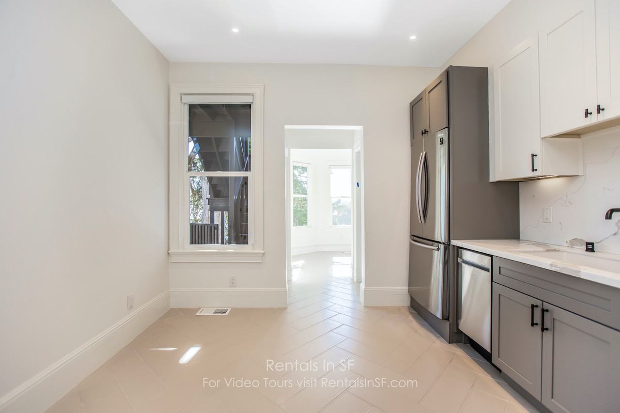 167 Belvedere St - Photo 7 of 26