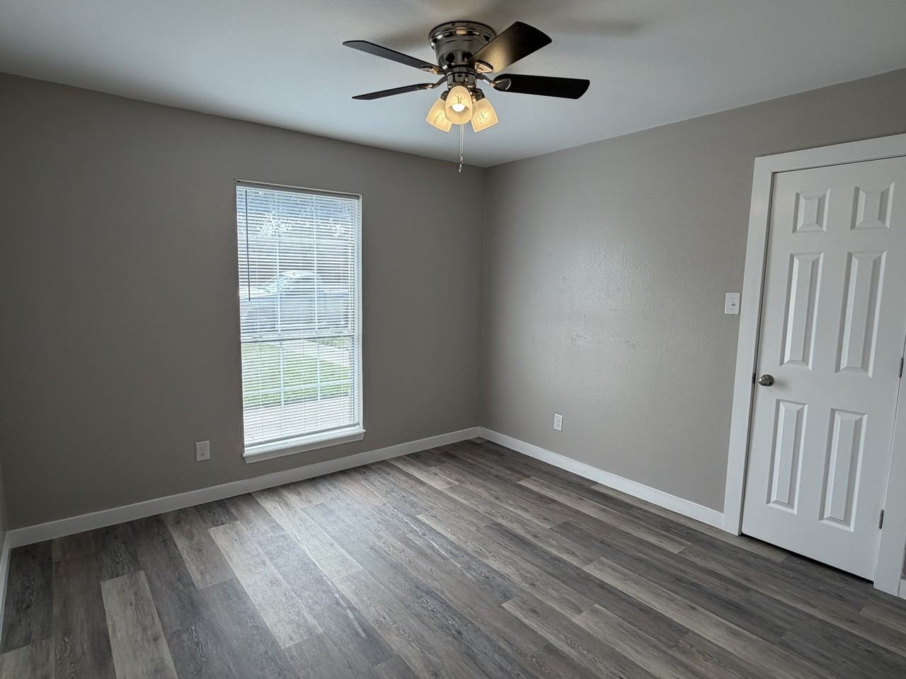 208 Hollie Cir #208HOLLIE - Photo 4 of 16