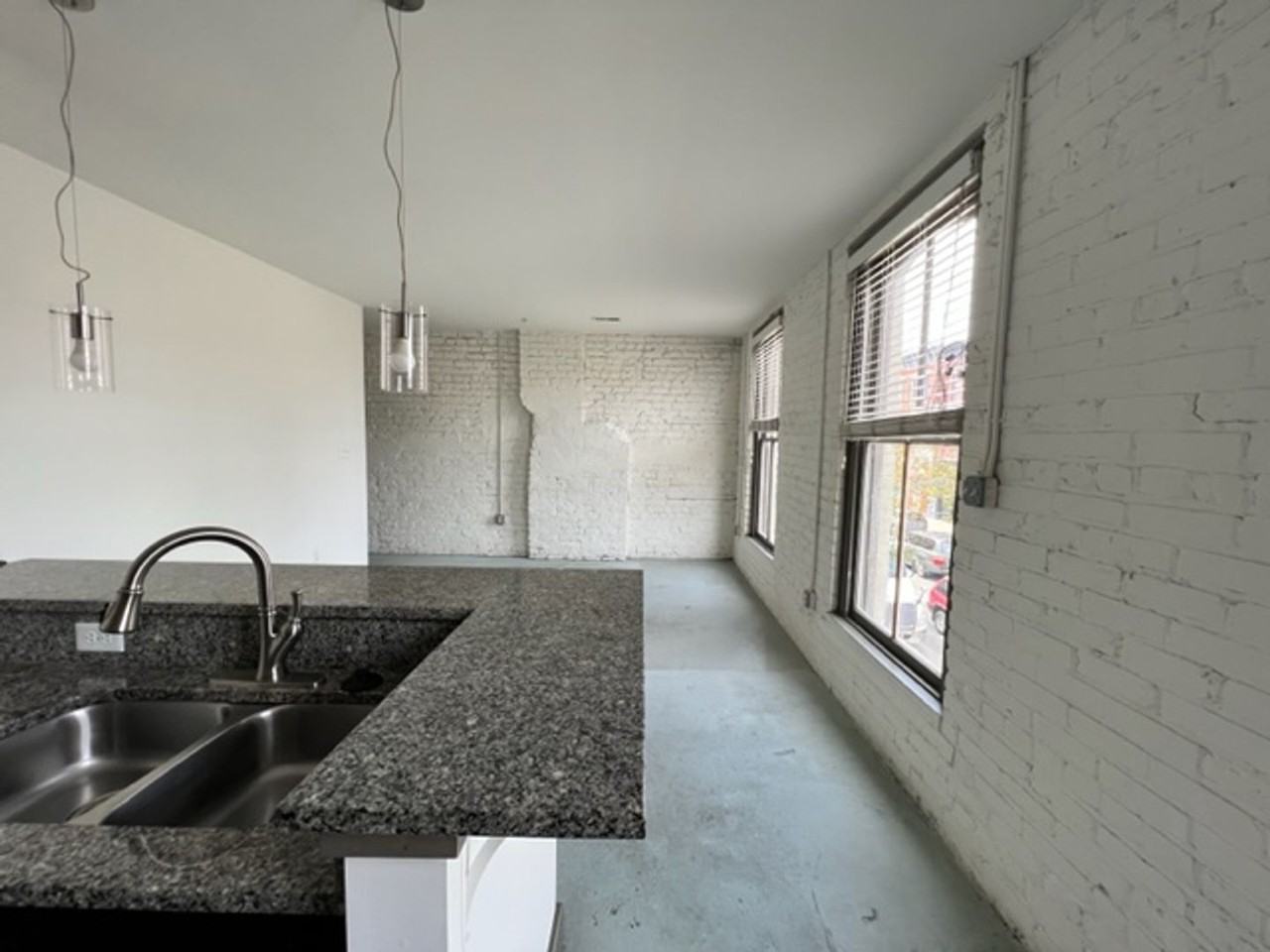 1100 Hull Street Apartments - Photo 6 of 17