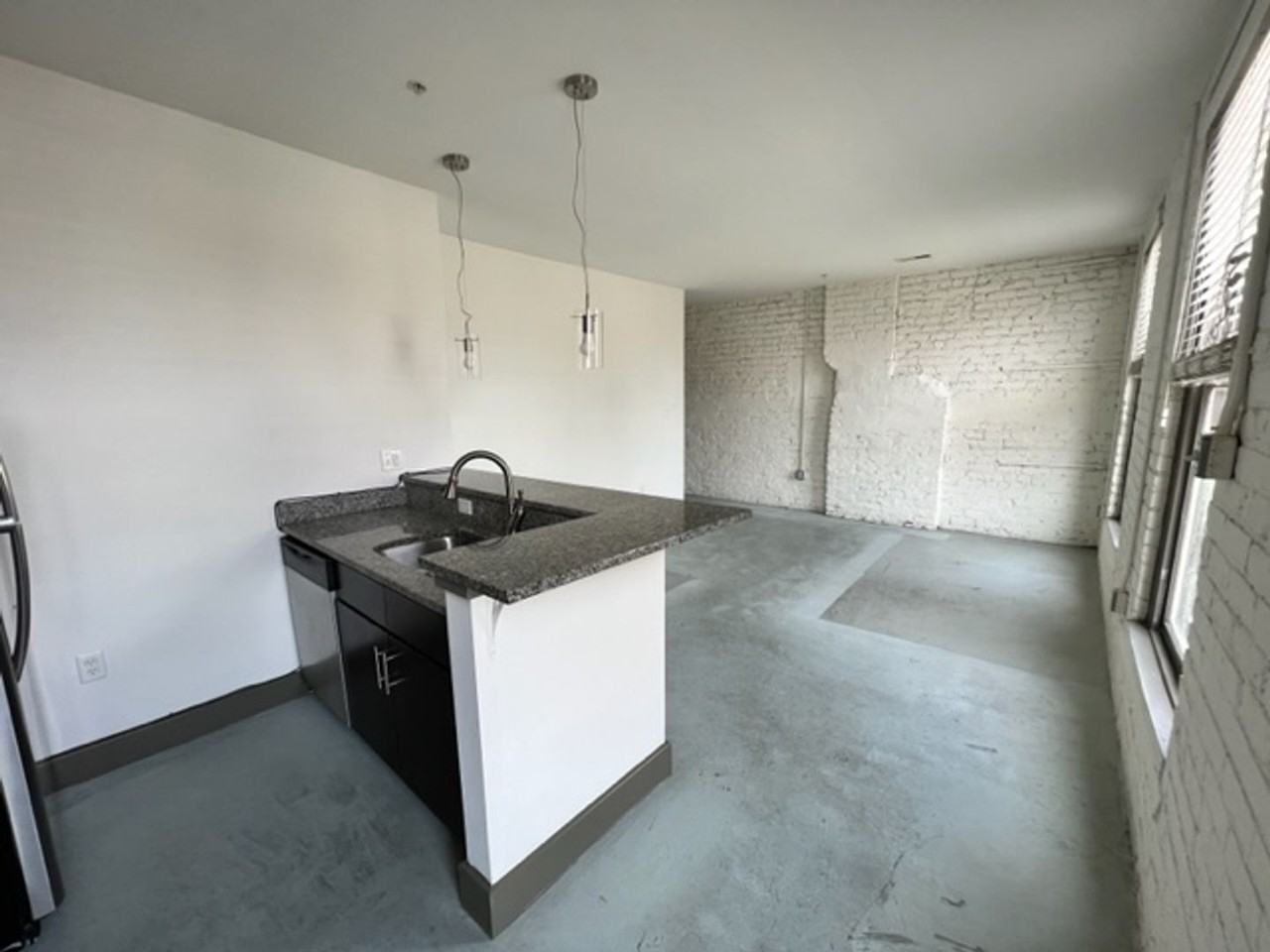 1100 Hull Street Apartments - Photo 7 of 17
