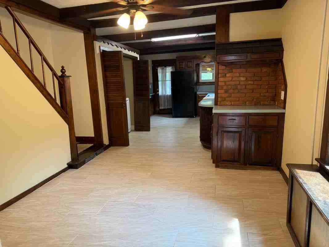 506 Main St - Photo 6 of 22
