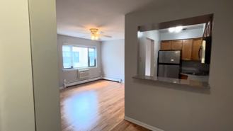 525 W Oakdale Ave - Photo 1 of 1