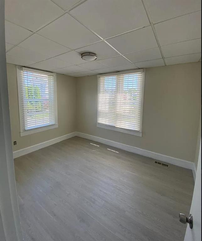 191 Coggeshall Ave ##1 - Photo 4 of 7
