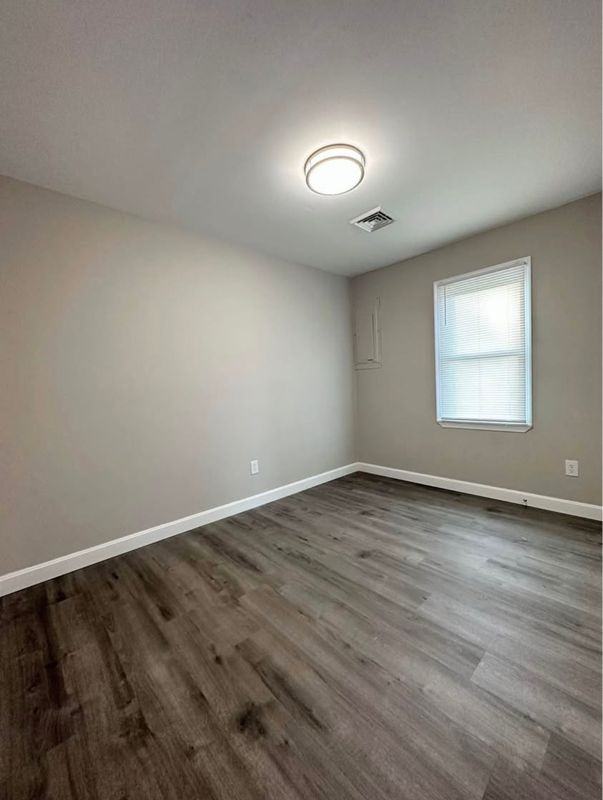 640 Lara Rd - Photo 6 of 11