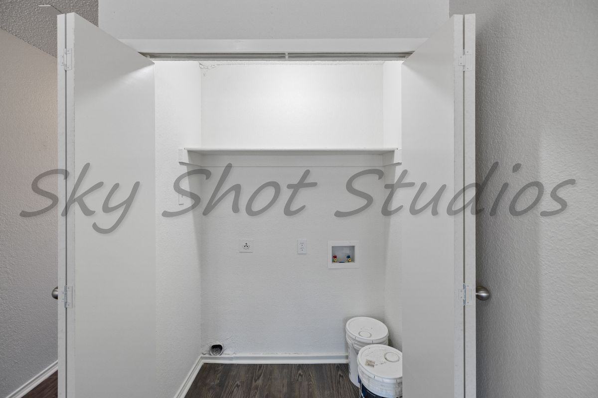 2542 Avenue H ##1 - Photo 3 of 10