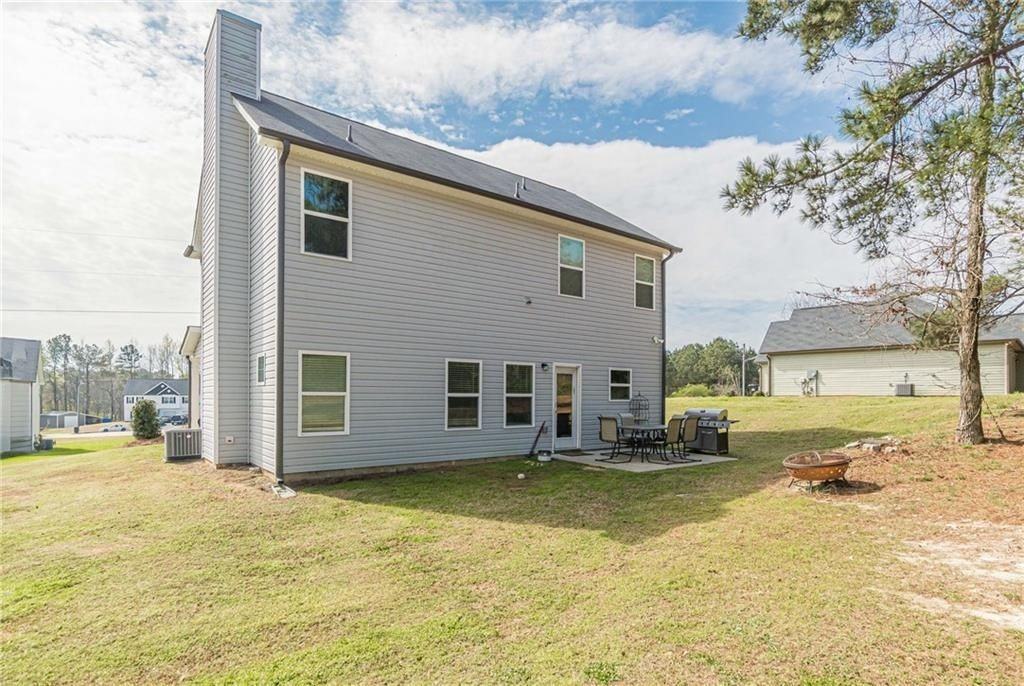 123 Mulberry Dr - Photo 4 of 50
