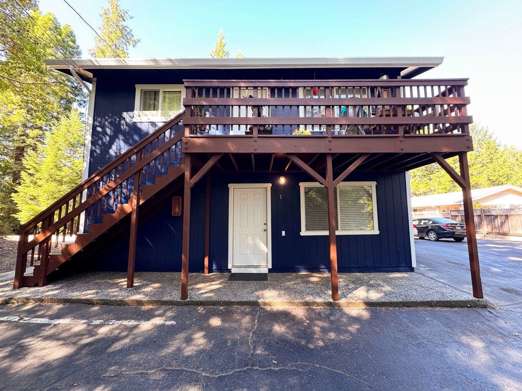 2148 Primrose Dr