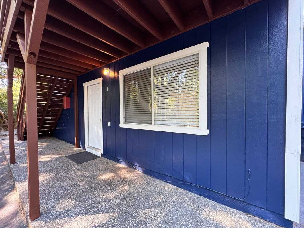 2148 Primrose Dr - Photo 2 of 23